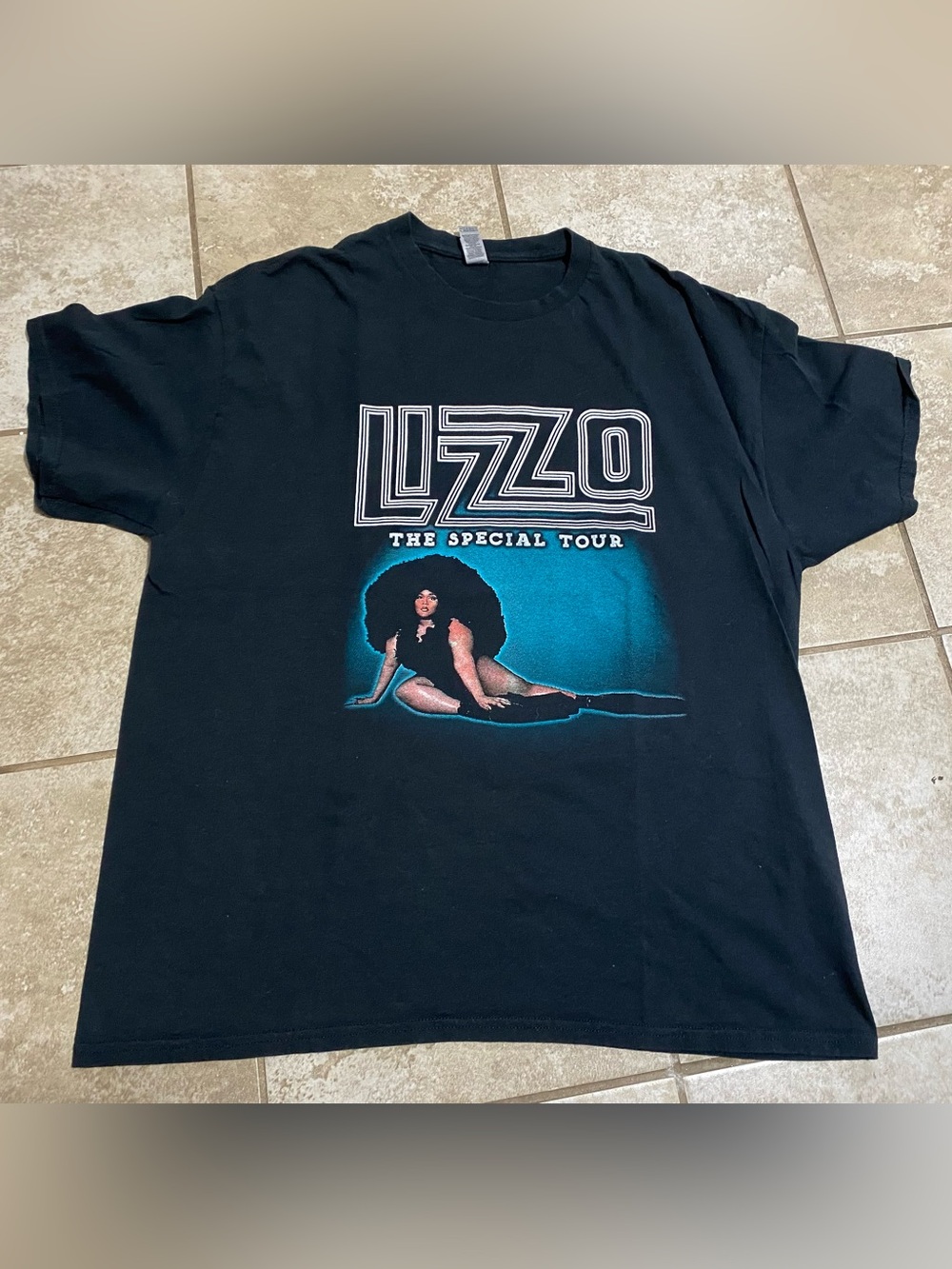 Lizzo "The Special Tour" 2022 Concert Graphic Tee w/ Latto - Size XL